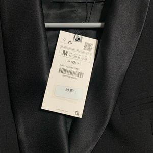 Zara women’s tuxedo blazer